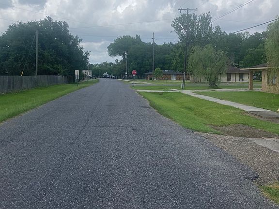 5th image of 869 Alva Dr