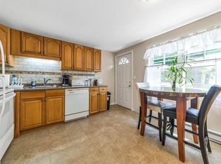 265 Chicopee St APT 10, Chicopee, MA 01013