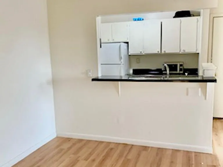 University Park Apartments — Photo 39