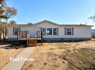 679 S 3rd Ave, Mills, WY 82644