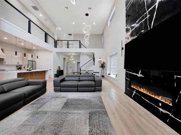 1483 Scarlet Ln, Frisco, TX 75033