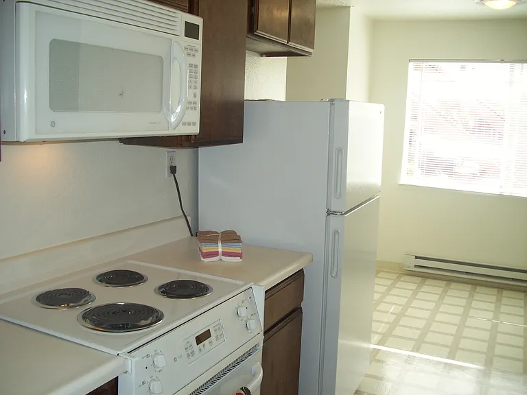 Sandlewood Apartments — Photo 3