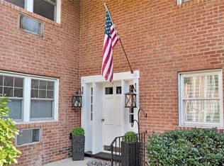 297 Merrick Rd APT 3C, Amityville, NY 11701