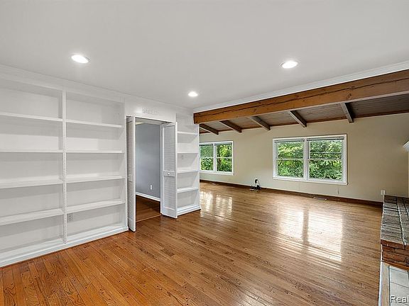 2nd image of 50408 Black Horse Ln