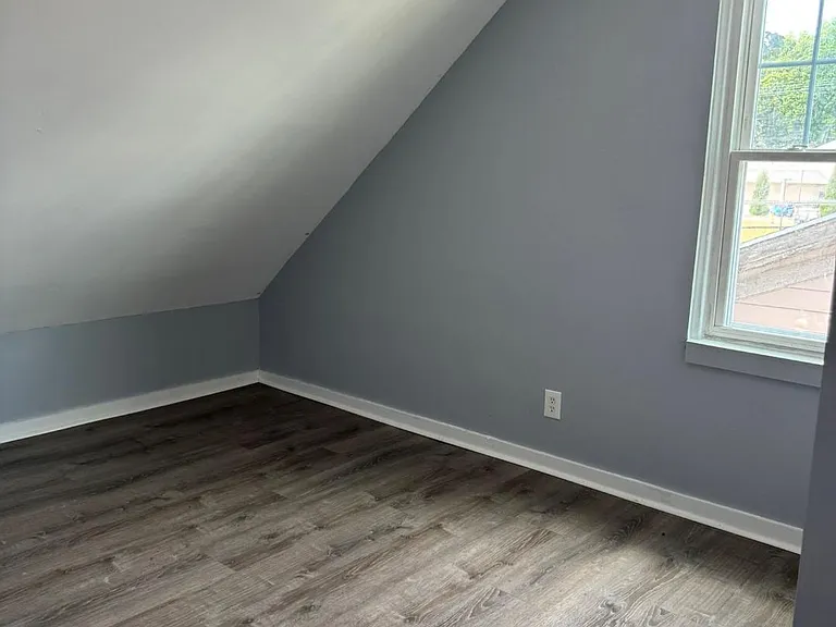 53 Cooke St #3 — Photo 8