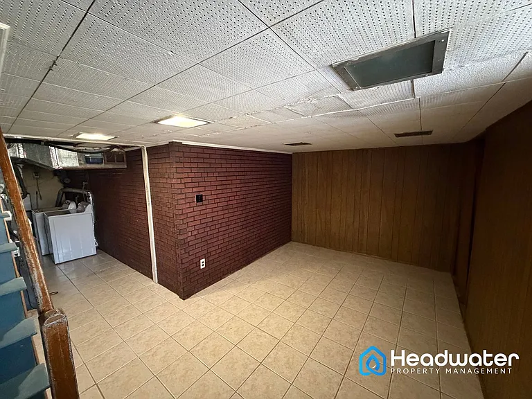 261 S Bayberry Ln — Photo 11