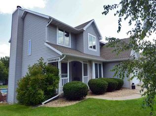 5319 Black Walnut Dr, Mc Farland, WI 53558