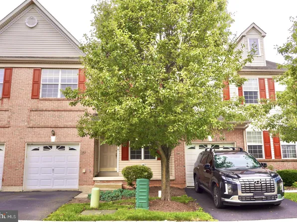 312 Wheatfield Cir, Hatfield, PA 19440