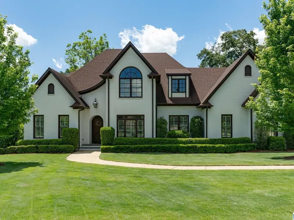701 Saint Andrews Ln, Birmingham, AL 35244