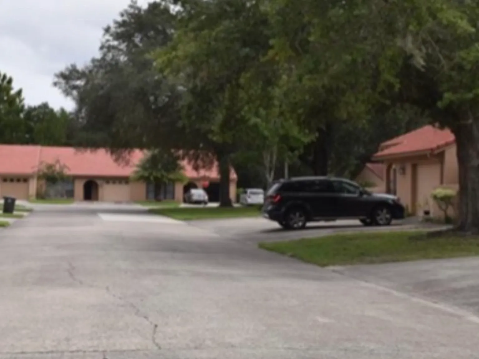 2 bed, 1044 sqft, $1,549 — Photo 2