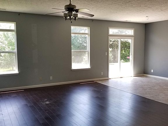 2nd image of 3601 Tesla Dr