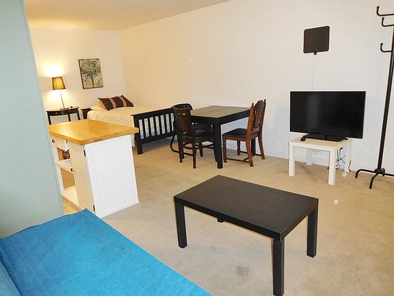 4th image of 4145 11th Ave NE APT 46