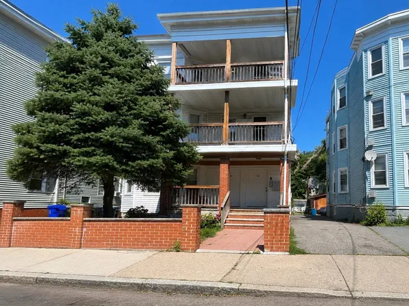 12 Crowell St APT 2, Dorchester Center, MA 02124