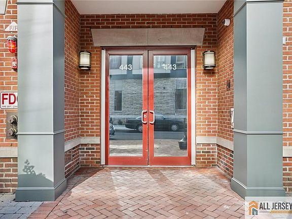 3rd image of 443 2nd St APT 309