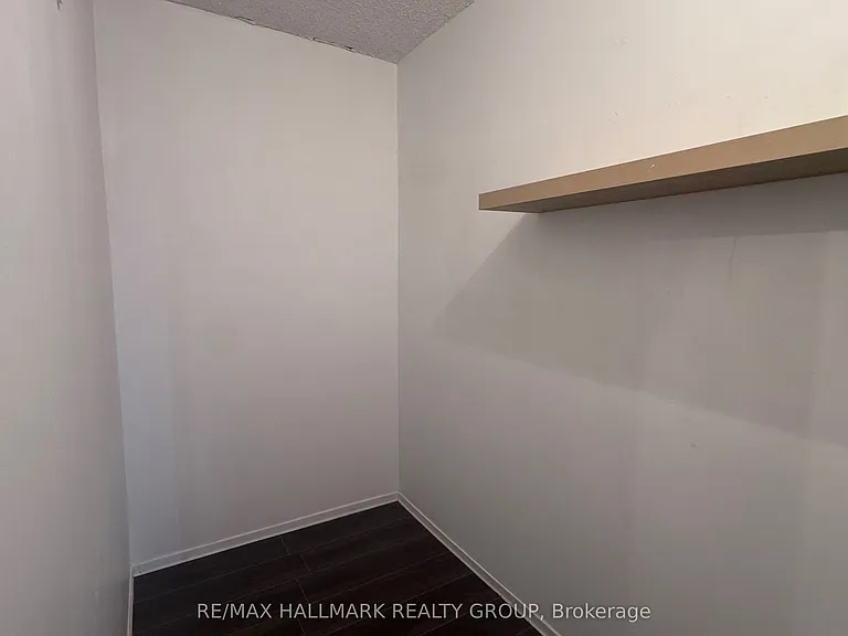 2400 Virginia Dr #510 — Photo 23