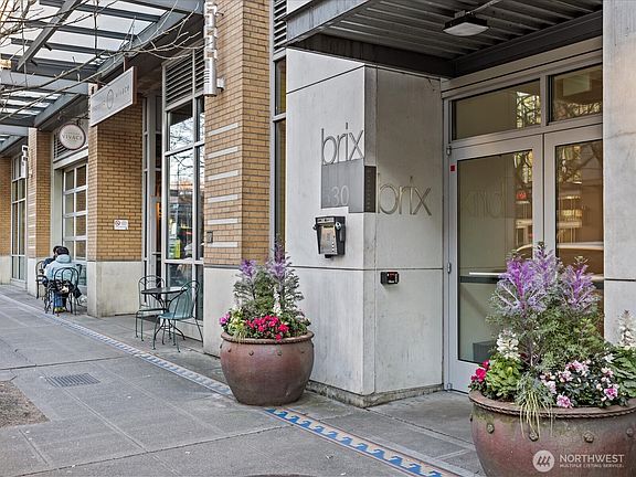 2nd image of 530 Broadway E #406