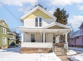 1118 Elmwood Ave, Oshkosh, WI 54901
