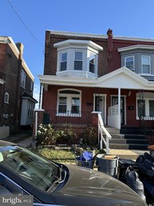 327 E 20th St, Chester, PA, 19013