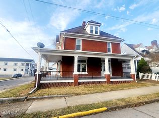 320 Poplar St, Roaring Spring, PA 16673