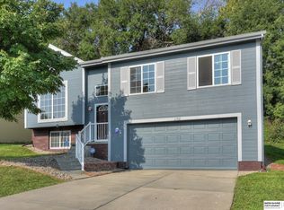 6708 N 149th Ave, Omaha, NE 68116