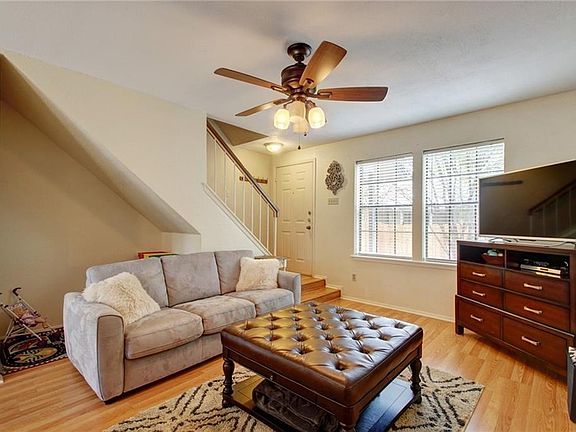 5th image of 1411 Gracy Farms Ln APT 131