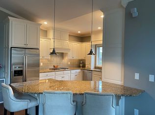 1608 Cobblefield Rd, Champaign, IL 61822