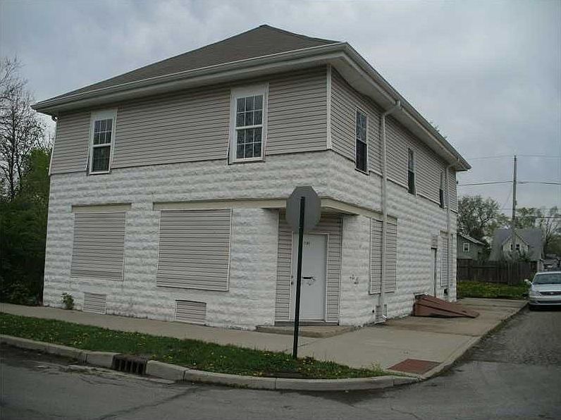 1st image of 1101 N Warman Ave