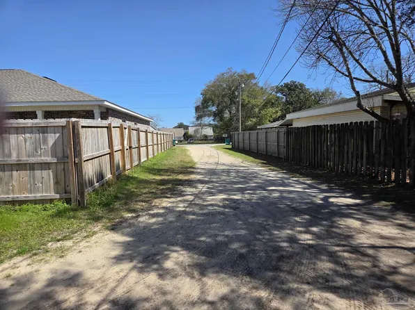 142B Rickey Ave, Fort Walton Beach, FL 32547