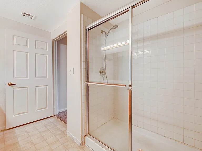 10553 Pine Pointe Ave #102 — Photo 34
