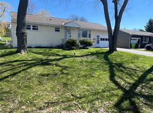 123 Plaxdale Rd, Liverpool, NY