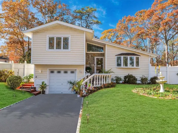 140 Dana Avenue, Mastic, NY 11950