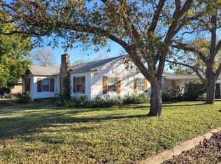 1004 E Ross St, Hamilton, TX 76531