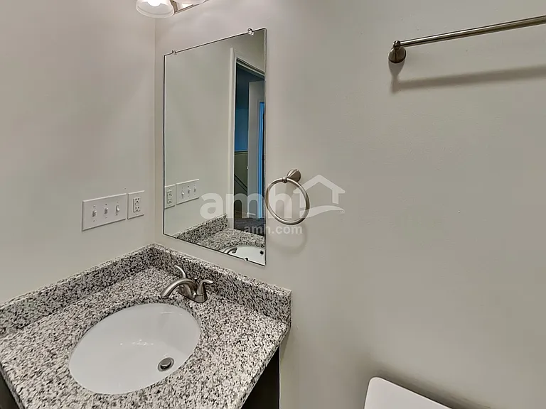 881 Orwell St — Photo 13