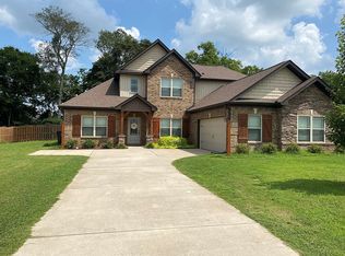 127 Twin Rivers Dr, Hazel Green, AL 35750