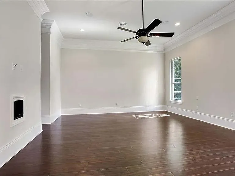 841 Aurora Ave — Photo 12
