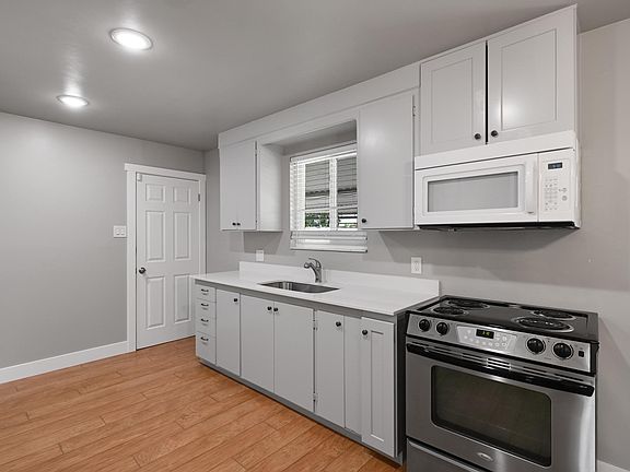 5th image of 603 E Greenwood Ave