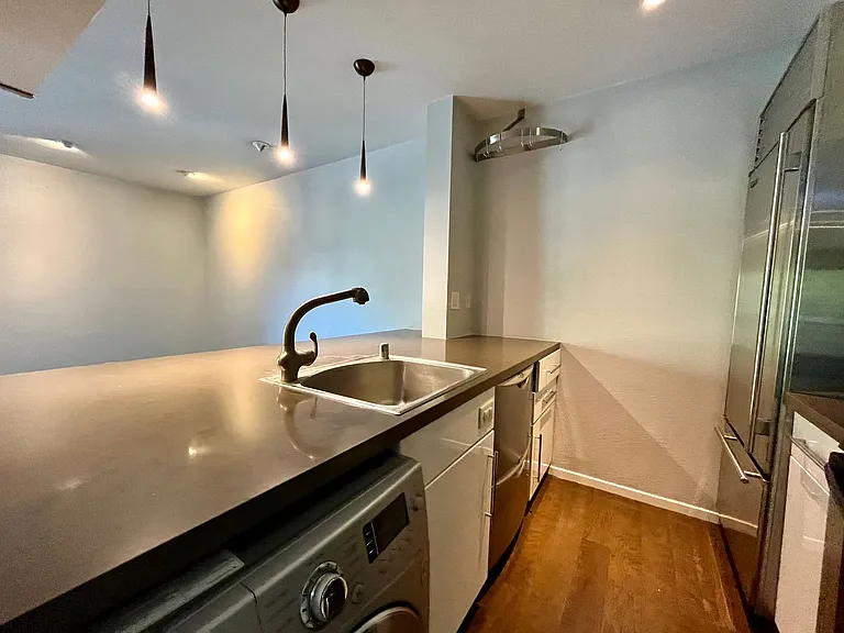 141 S Clark Dr #306 — Photo 5