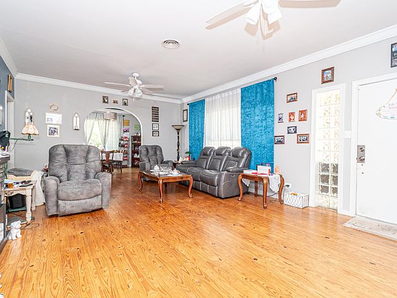 2nd image of 1407 W Main St