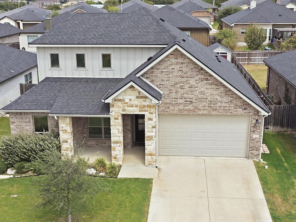 1st image of 521 Seabiscuit Dr