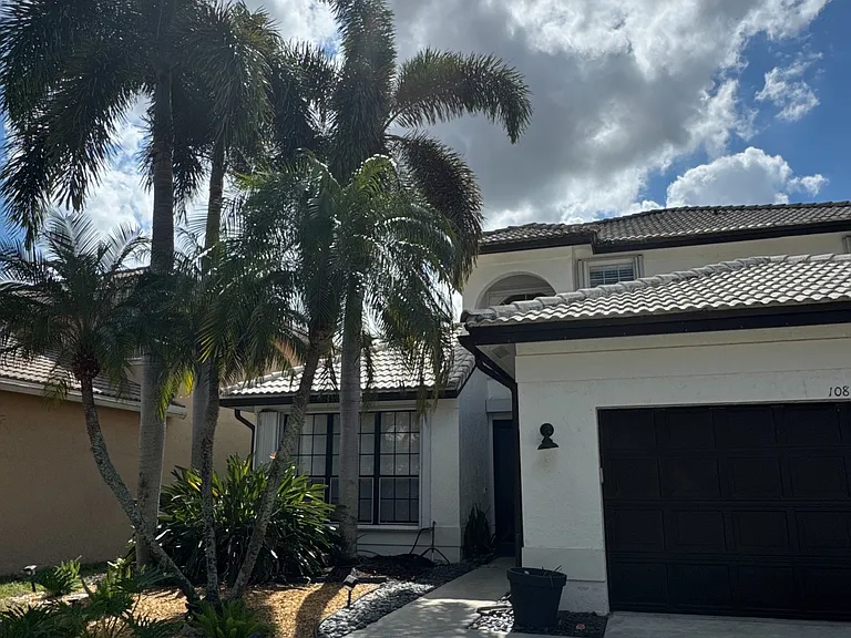 10894 Old Bridgeport Ln — Photo 3