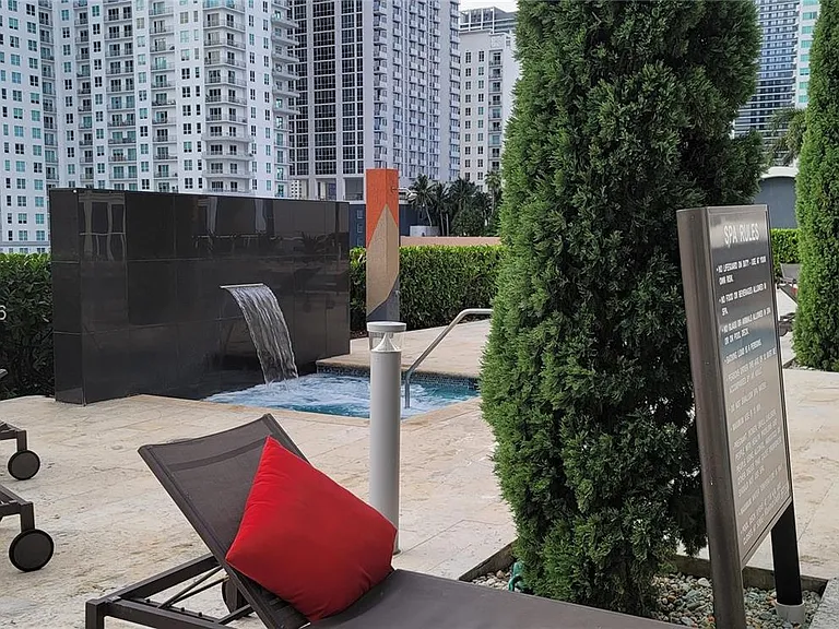 50 Biscayne Blvd #5202 — Photo 45