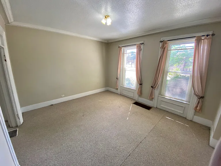 427 W Ave S #1 — Photo 7