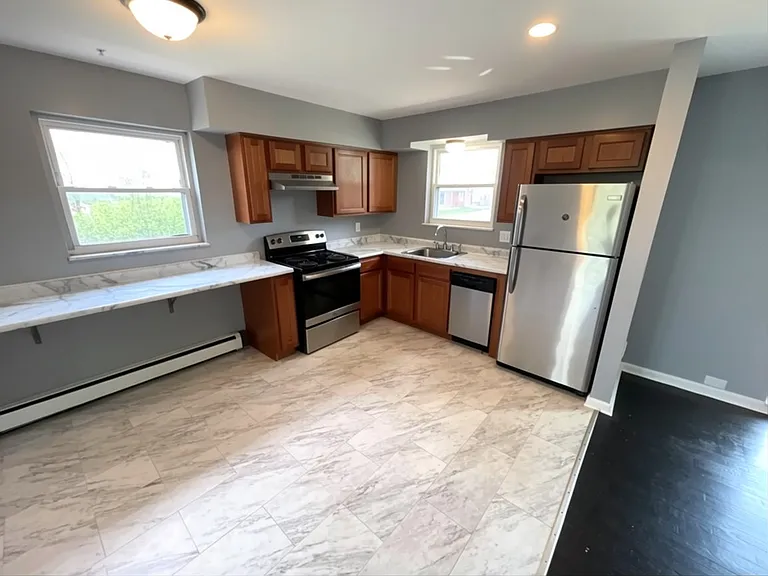 2465 E Galbraith Rd #3 — Photo 9