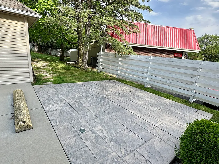 932 Robinson St — Photo 27