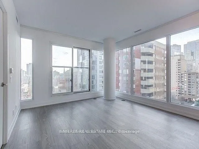 181 Dundas St E #2105 — Photo 1