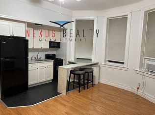 22-28 41st St #2F, Astoria, NY 11105