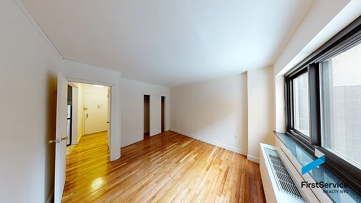 Rented by FirstService Realty (legacy) | media 15