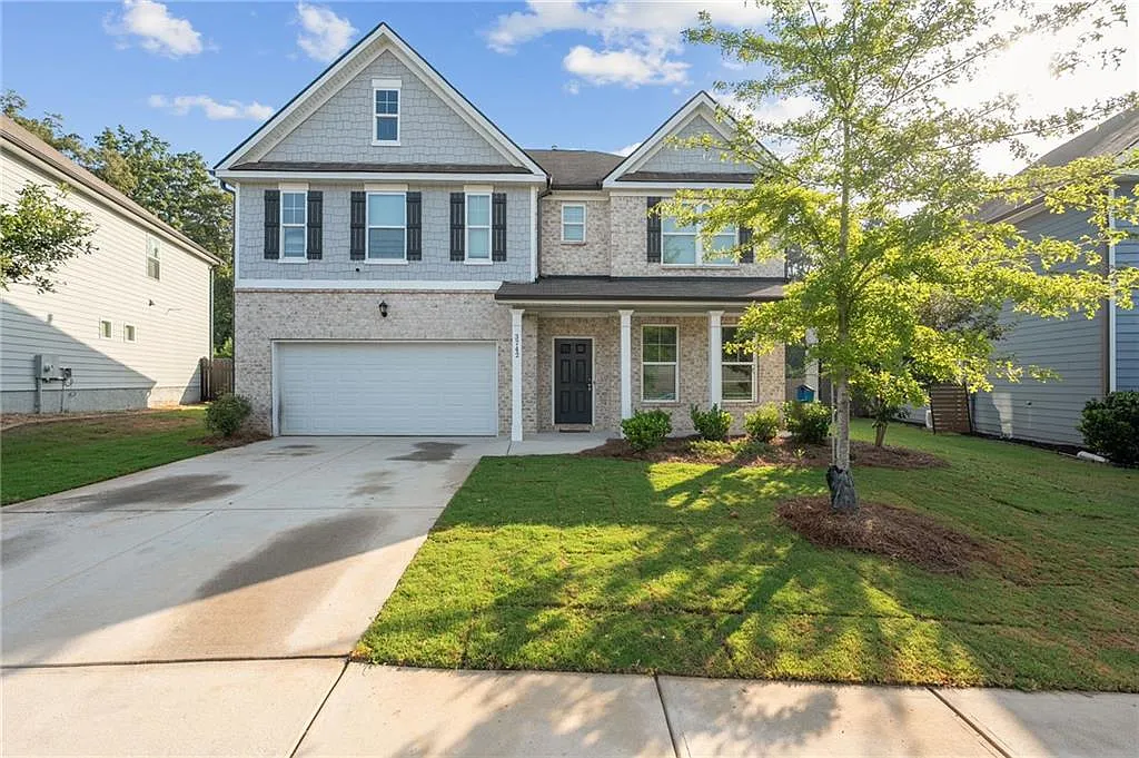 4 bed, 2.5 bath, 2855 sqft, $2,650 — Photo 1
