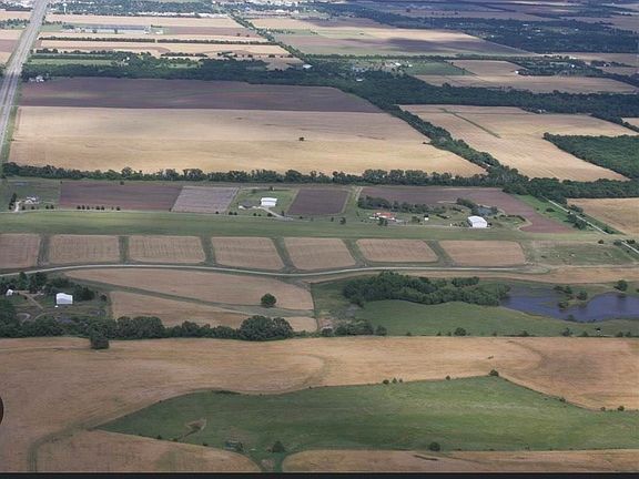 3rd image of 4 Yoder Airport 3rd Avenue Pln #A