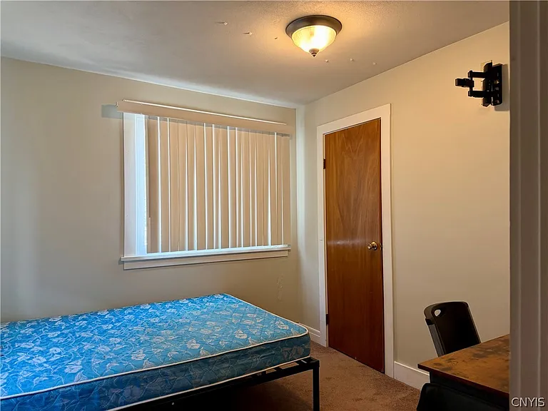 10 Maple Ave — Photo 10